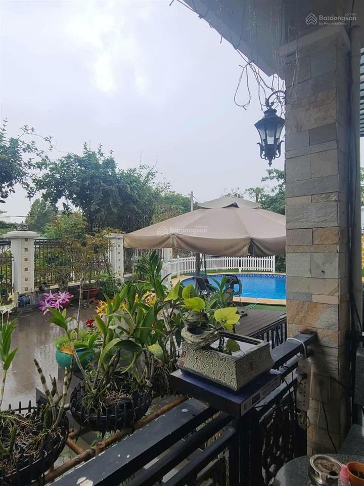 Quận 2  biệt thự đẳng cấp khu thảo điền  mtkd nguyễn văn hưởng  ngang 35m bề thế. vua nhà