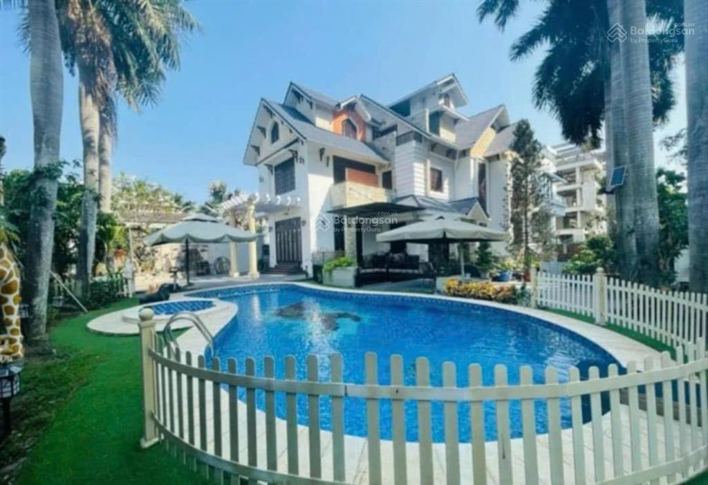 Quận 2  biệt thự đẳng cấp khu thảo điền  mtkd nguyễn văn hưởng  ngang 35m bề thế. vua nhà