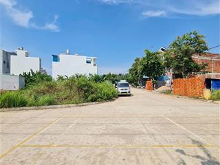 Bán lô góc 2 mặt tiền, 208.2m2, thổ cư 131.8m2, quy hoạch thành mặt tiền đường 16m, kdc đ. số 8