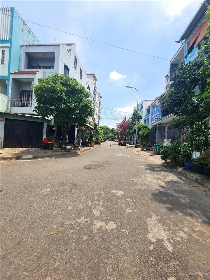 Bán lô đất 72m2, 4x18, mặt tiền đường 447b, gần lê văn việt, p. tăng nhơn phú a, quận 9