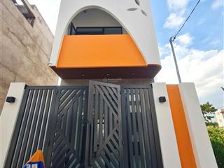 Bán nhà mới 100%, 3pn, 3wc, đường 9m, kdc đ. long phước, gần chợ long phước, quận 9