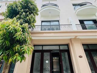 Chính chủ cho thuê biệt thự 5 tầng 65m2 chính chủ tại vinhomes ocean park 2.  0969 193 ***