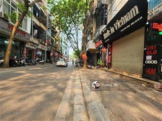 Bán nhà mặt phố nghĩa tân, đoạn đẹp nhất phố, vỉa hè rộng, kinh doanh sầm uất