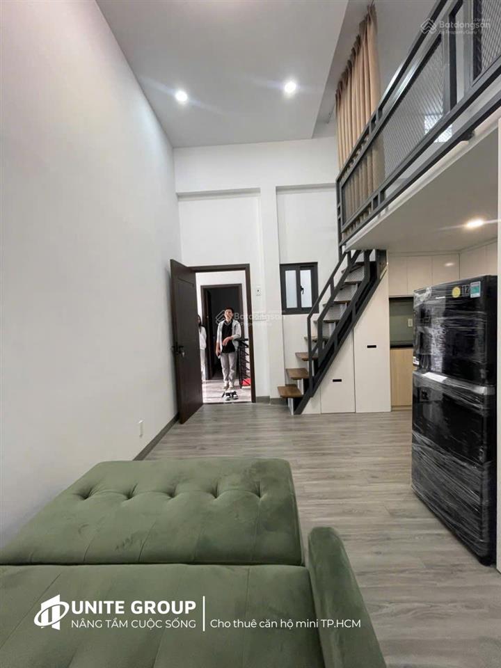 Phòng có gác cao 2m 37m2, ban công, máy giặt riêng, điện biên phủ, bình thạnh, gần cầu thị nghè, q1