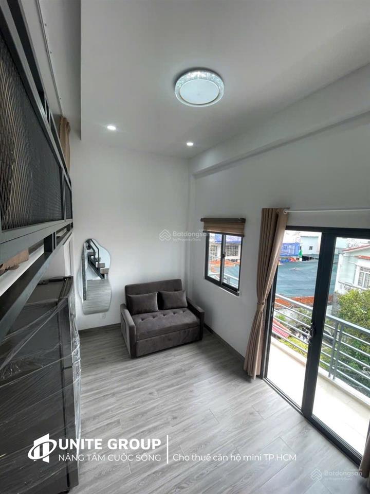 Phòng có gác cao 2m 37m2, ban công, máy giặt riêng, điện biên phủ, bình thạnh, gần cầu thị nghè, q1