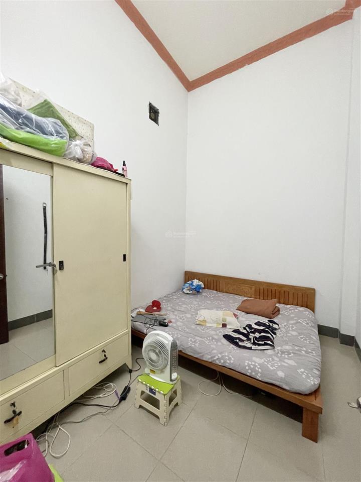 Nhà cấp 4, dt 90m2, hẻm xe hơi ngay siêu thị coopmart, chợ bình triệu, đại học luật