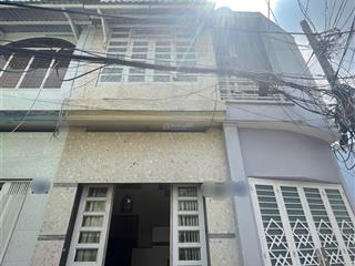 Cho thuê nhà gần chợ gò vấp  nguyễn văn nghi, p7 3pn 2wc, có sân thượng phơi đồ