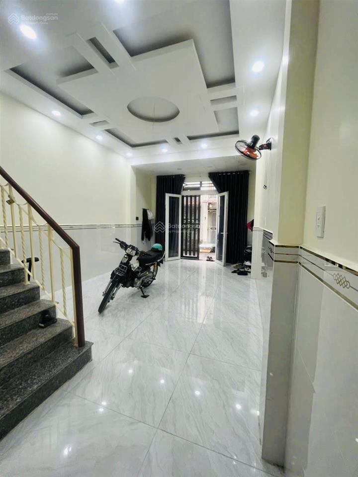 Cho thuê nguyên căn hẻm 50/ đường số 9, p9, gv  dt 4x13m, trệt 2lầu 4pn, 3wc  4máy lạnh