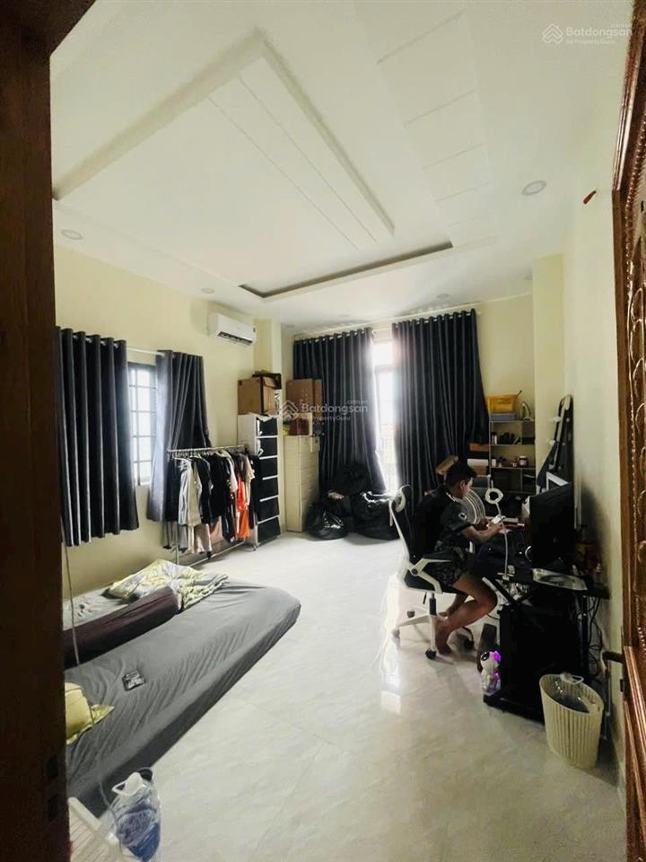 Cho thuê nguyên căn hẻm 50/ đường số 9, p9, gv  dt 4x13m, trệt 2lầu 4pn, 3wc  4máy lạnh