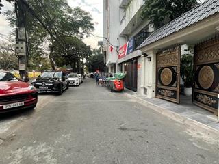 Bán tòa văn phòng, ngõ phố hoàng quốc việt, nhà sát phố  ô tô, dt 80m2* 8 tầng, giá 42 tỷ