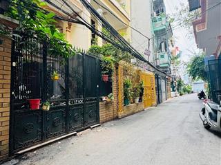 Cần bán nhà ngõ phố hào nam  đống đa phân lô ô tô dt 50/70m2 * 4tầng, mt 4,5m, giá 22,5tỷ