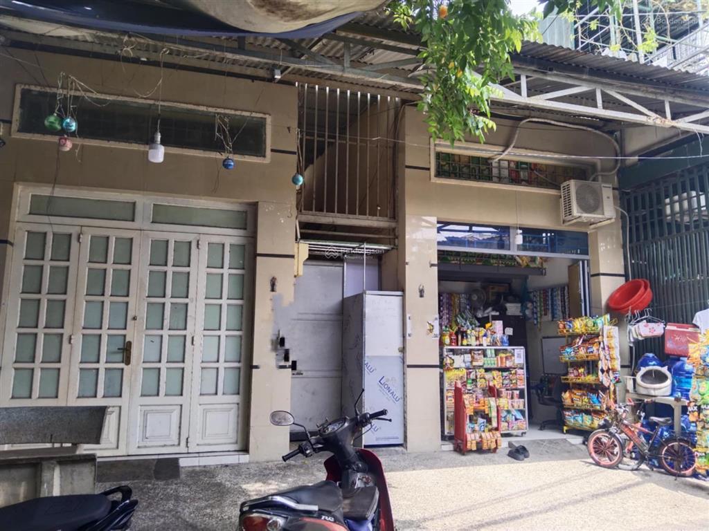 Gấp giảm 1 tỷ còn 12,5 tỷ phan văn hớn quận 12  2 tầng, 241m2, 8x30m  hxh thông cho thuê 50tr/th