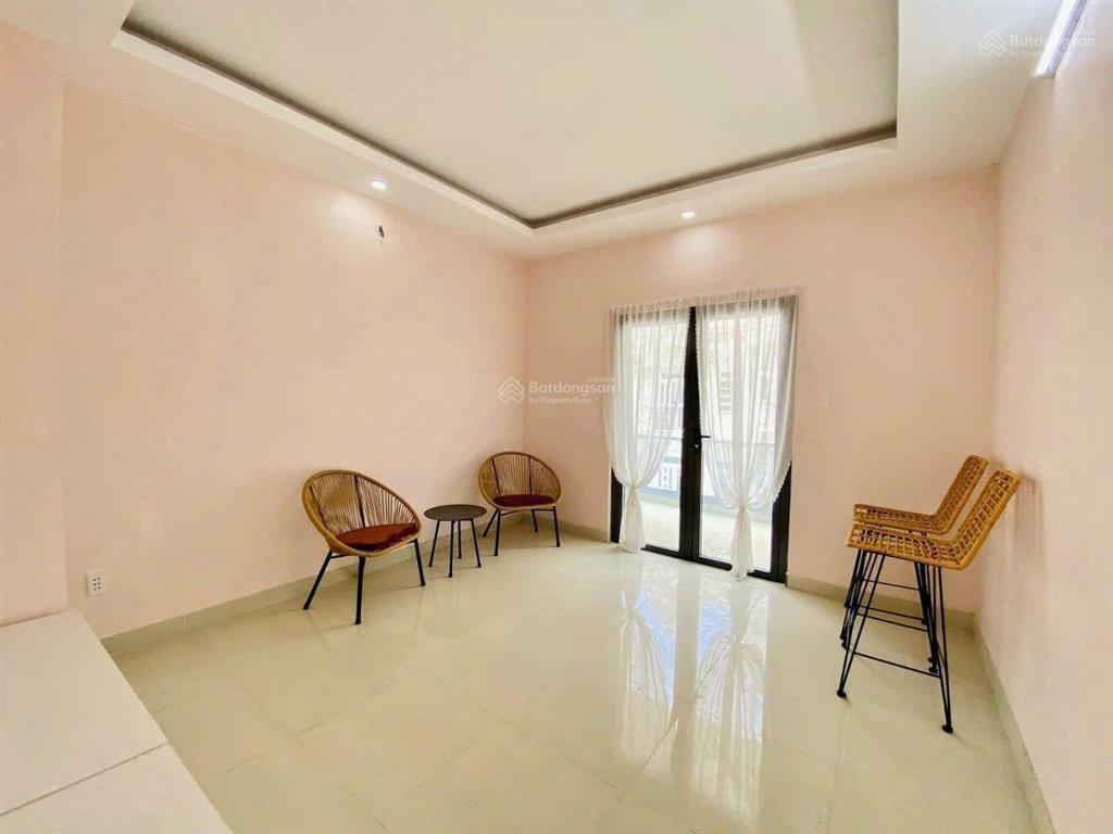 Thạnh xuân, quận 12  3 tầng, 65m2, 4x16m  tặng nội thất  hxh tránh  chỉ 5,4 tỷ