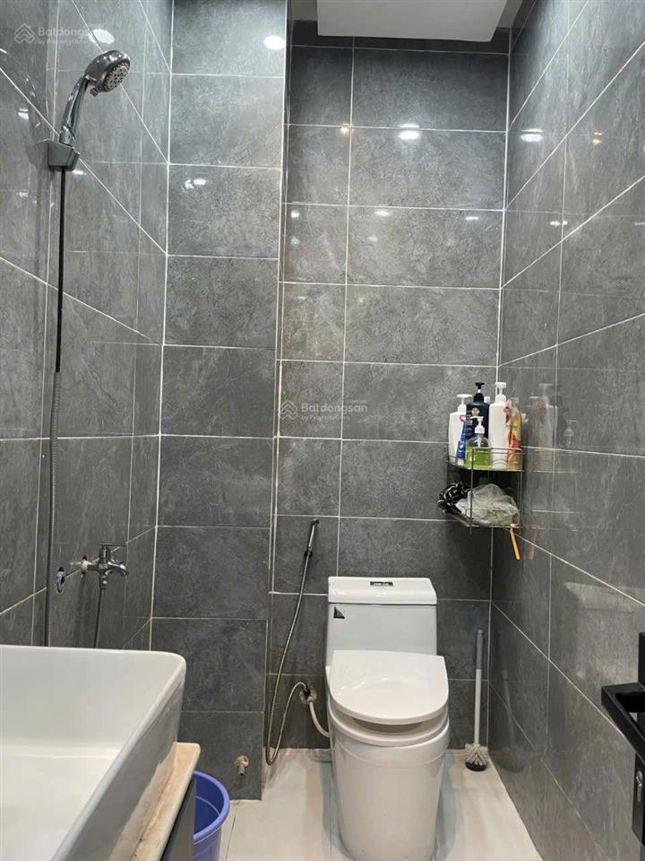 Thạnh xuân, quận 12  3 tầng, 65m2, 4x16m  tặng nội thất  hxh tránh  chỉ 5,4 tỷ