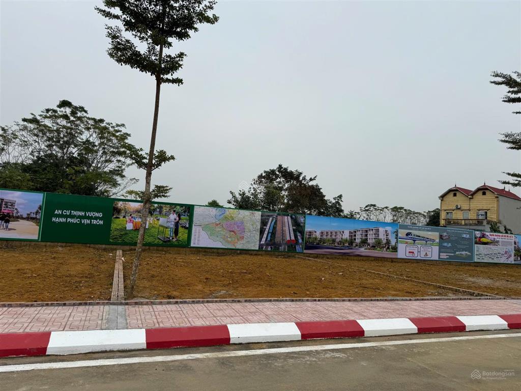 Nhỉnh 3 tỷ, gia đình bán lô đất 118m² phú cát, hòa lạc mặt tiền 9.37m, đường đẹp