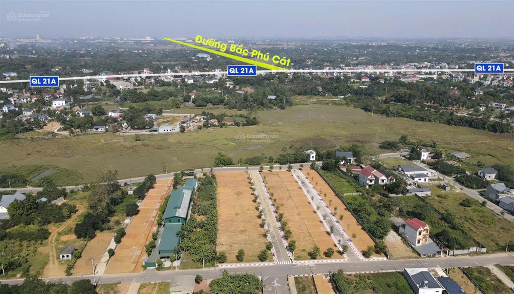 Nhỉnh 3 tỷ, gia đình bán lô đất 118m² phú cát, hòa lạc mặt tiền 9.37m, đường đẹp