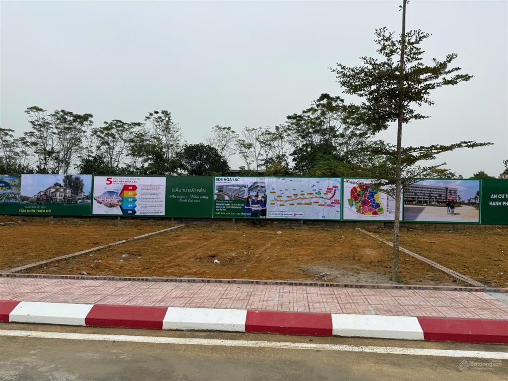 Nhỉnh 3 tỷ, gia đình bán lô đất 118m² phú cát, hòa lạc mặt tiền 9.37m, đường đẹp