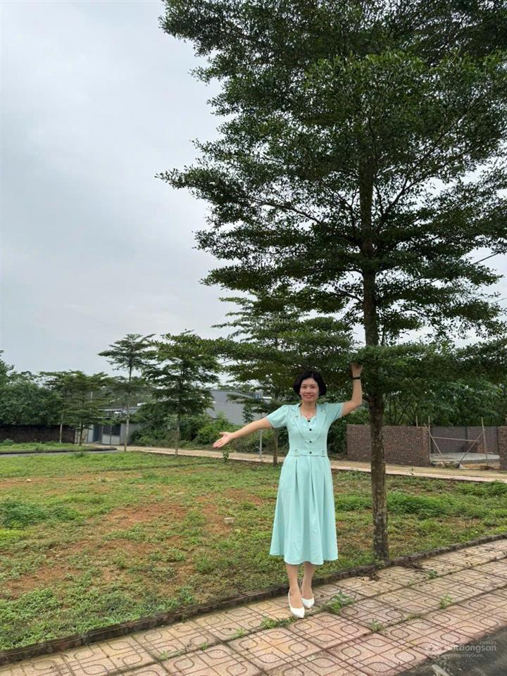 Nhỉnh 3 tỷ, gia đình bán lô đất 118m² phú cát, hòa lạc mặt tiền 9.37m, đường đẹp