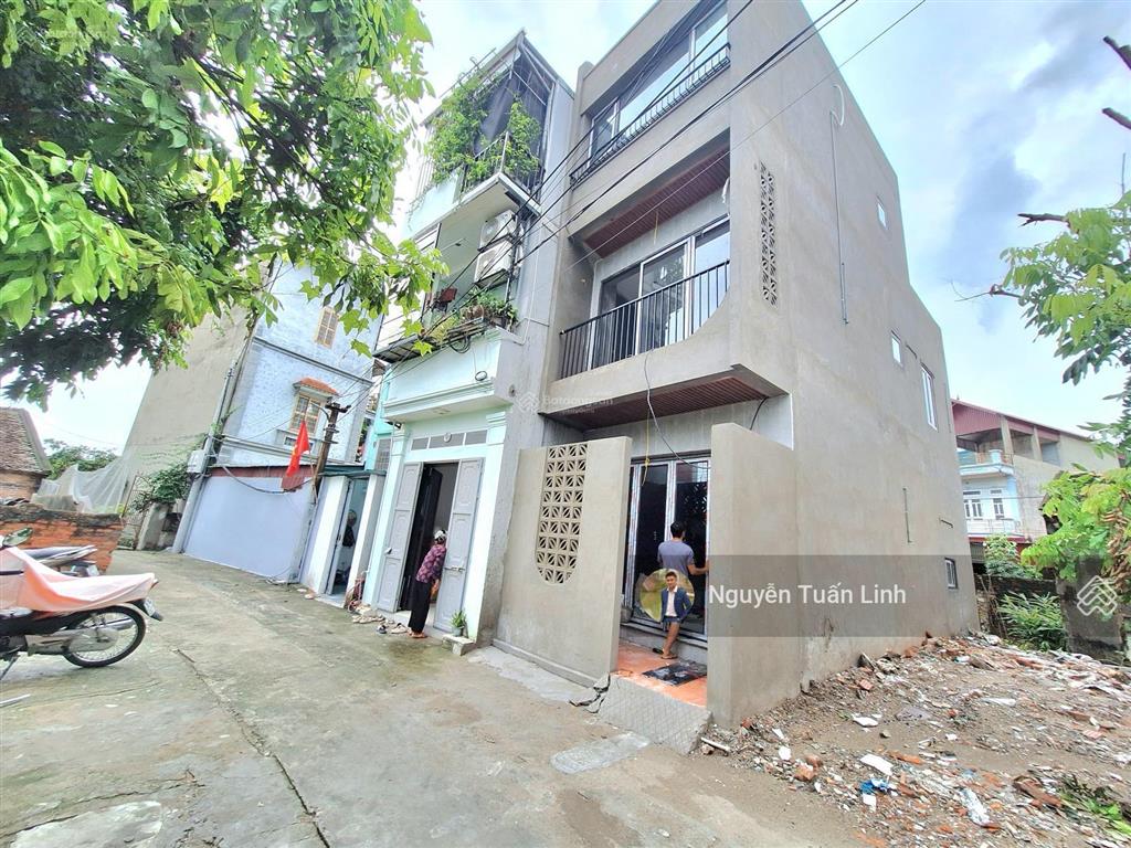 Nhà 3 tầng kính coong 45m² vân nội, đông anh  10 phút qua cầu nhật tân  qh đẹp