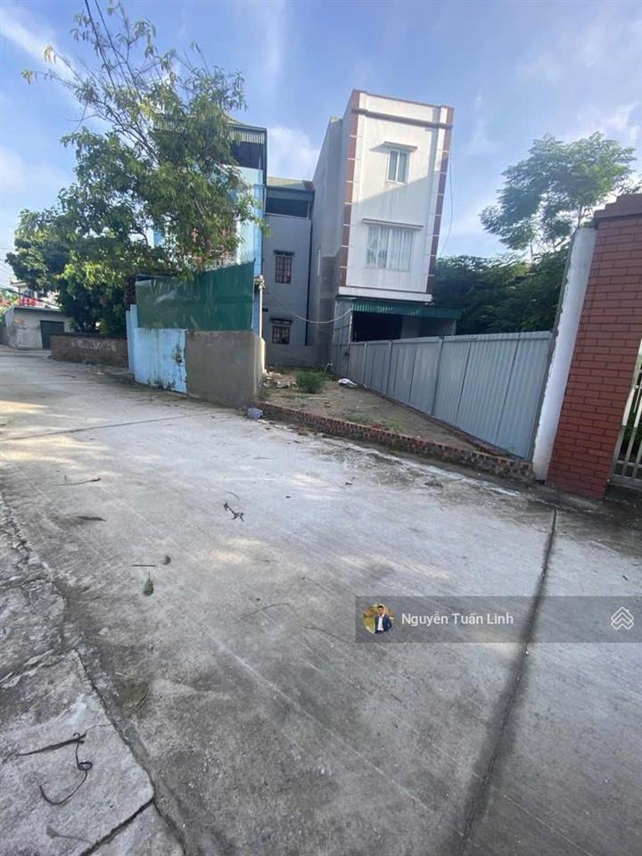 Đất vàng 42,6m2 bìa làng thôn sằn cổ loa  đất mặt tiền  đường thông 2 ô tô tránh nhau