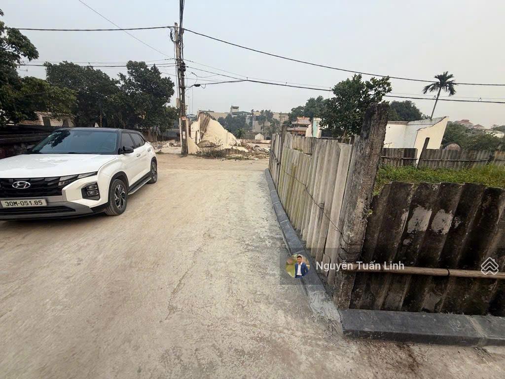 Bán 42m2 đản mỗ, uy nỗ  ô tô 5 chỗ đỗ cửa  nhỏ tiền, trung tâm