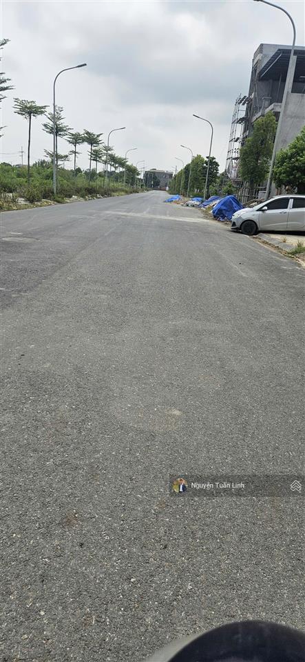 Lô 50m2 tái định cư nguyên khê  máy bay đỗ cửa  sát ql3