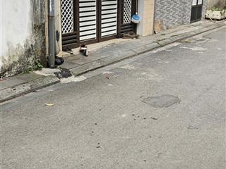 Bán nhà riêng 27.85m2 tập thể chợ lắp ghép  nhà mặt tiền  đường to rộng