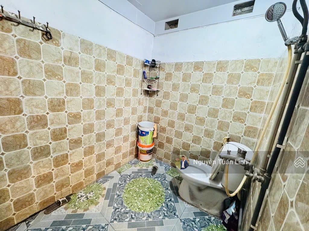 Bán nhà riêng 27.85m2 tập thể chợ lắp ghép  nhà mặt tiền  đường to rộng