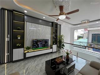 Bán nhà riêng 60m2, có thang máy, oto vào nhà tại đông mỹ, thanh trì, hà nội. giá 8.xx tỷ
