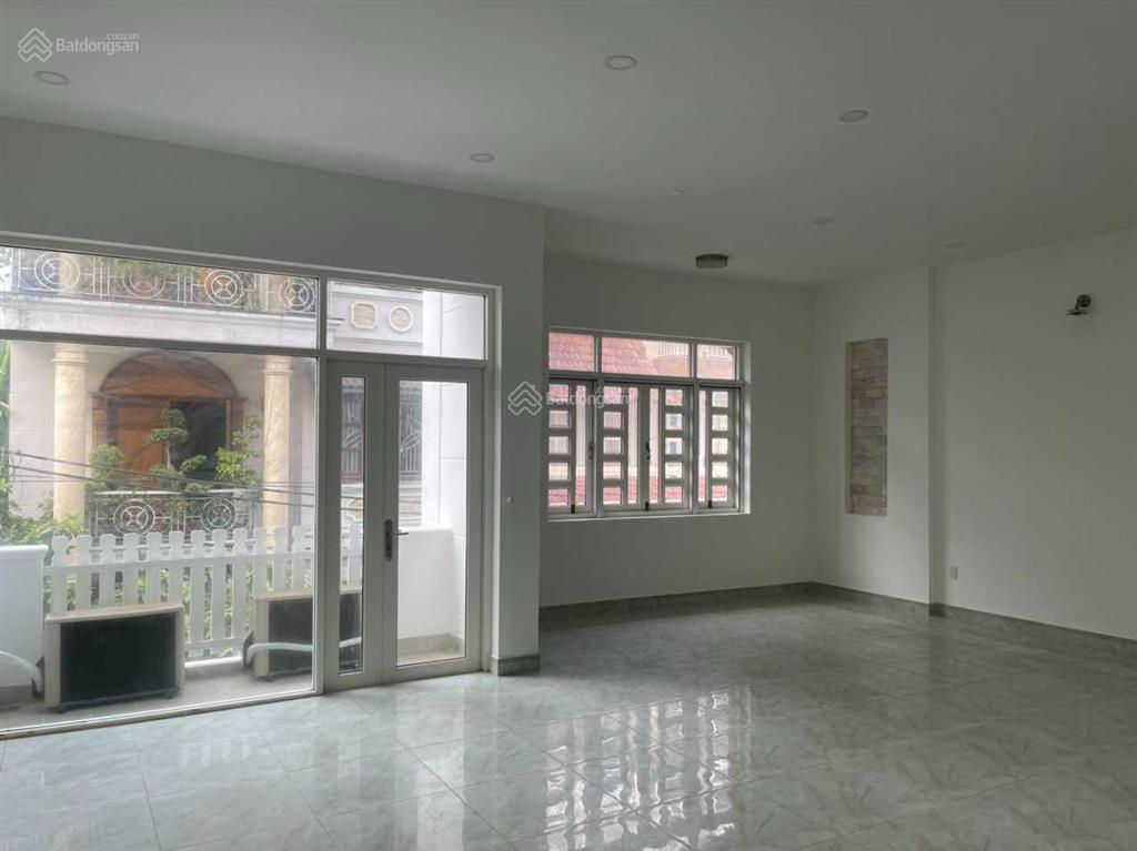 Căn biệt thự mặt tiền đường nội bộ 8x16m, nhánh đường số 12 bình an cho thuê 30tr/th giá chỉ 23 tỷ