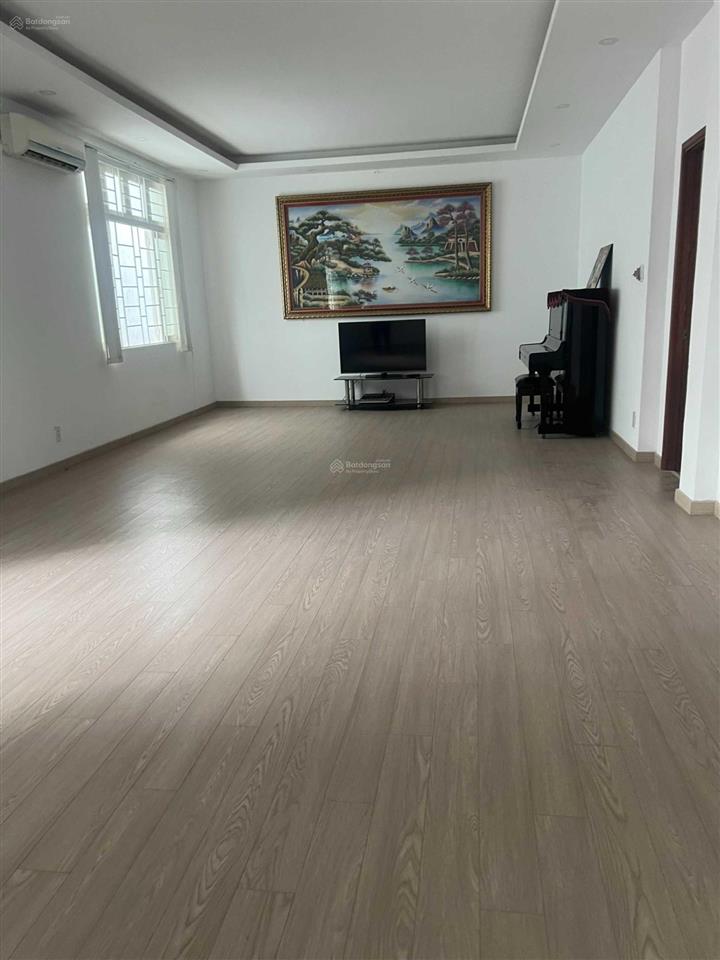 Bán villa giá rẻ 10x22m, cn 210m2 x 4 tầng nguyễn hoàng, quận 2. giá chỉ 45 tỷ