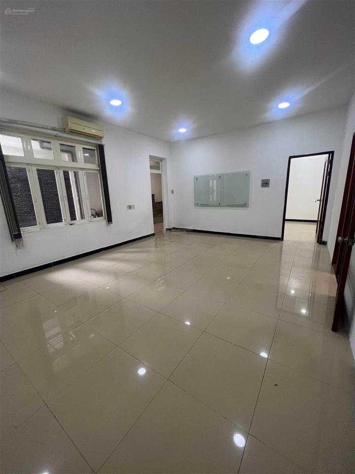 Bán villa giá rẻ 10x22m, cn 210m2 x 4 tầng nguyễn hoàng, quận 2. giá chỉ 45 tỷ