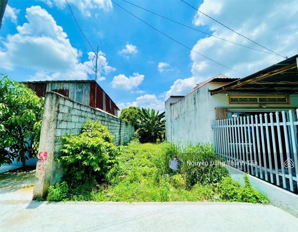 Sửa nhà ở quê, cô hà gửi bán giùm đất 152m2 cách sân vận động củ chi 500m, kdc xung quanh đông đúc