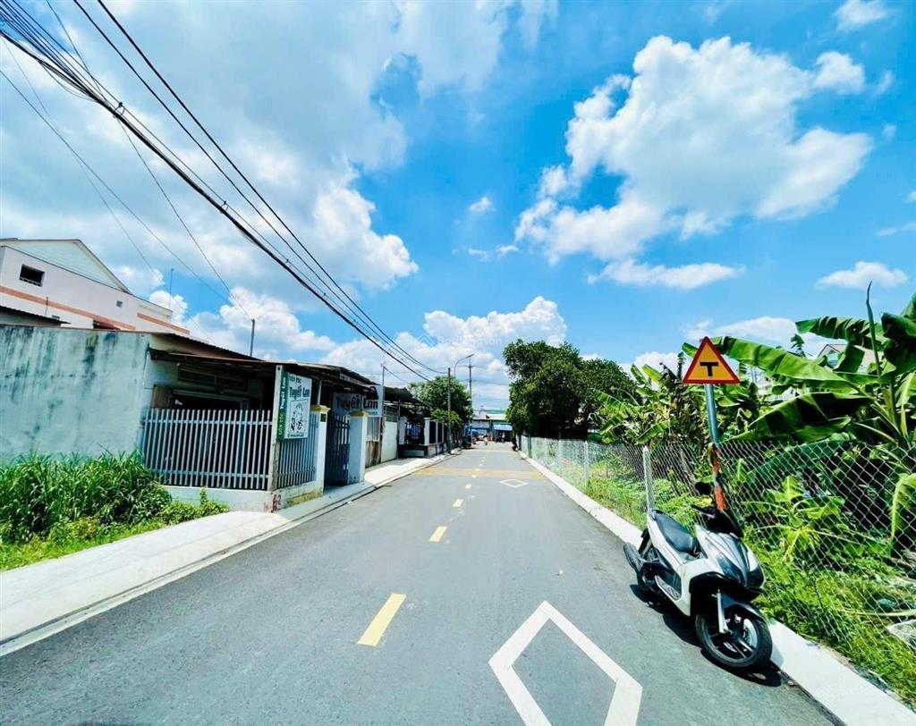 Cô hà về hưu, gửi bán lô đất đẹp 152m2/ chính chủ cầm sổ, tiền tươi công chứng ngay trong ngày