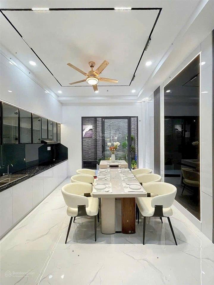 Bán nhà mới mặt tiền đường số 1 phường 11 gò vấp, dt 4m x 21,5m (86m2), 4 tầng, thang máy chỉ 15,3t