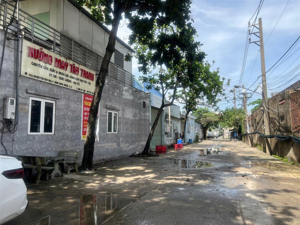 NHÀ XƯỞNG (21.5x28.5) MT HẺM 1/ NGUYỄN VĂN QUÁ, ĐHT, Q12 – GIÁ TỐT
