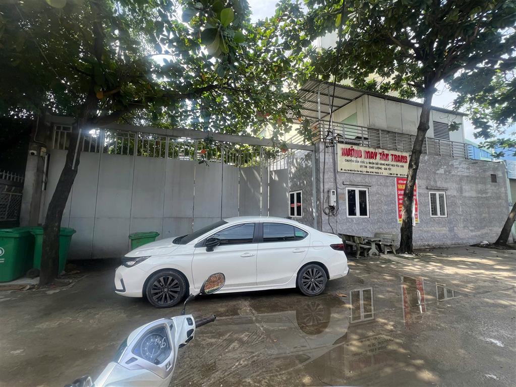 NHÀ XƯỞNG (21.5x28.5) MT HẺM 1/ NGUYỄN VĂN QUÁ, ĐHT, Q12 – GIÁ TỐT