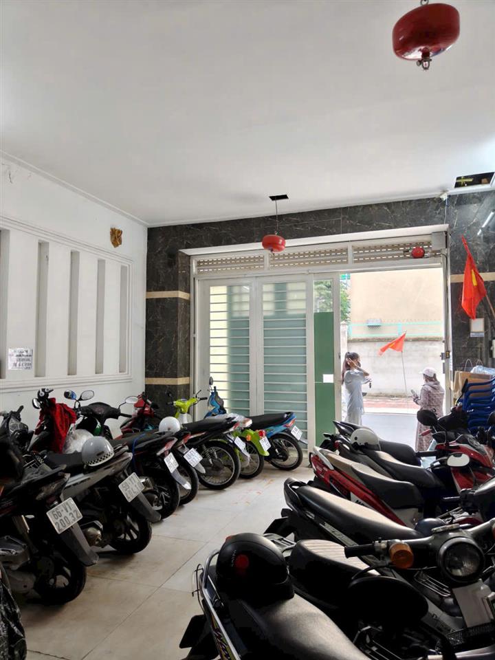 SIÊU PHẨM CHDV – SÁT CỔNG CÔNG VIÊN PM QUANG TRUNG THU NHẬP 38 TRIỆU/THÁNG – GIÁ CHỈ 12,5