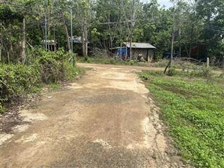 Chú lâm gửi bán 2 sào (20x50), đường bê tông 8m, sát đường tạo lực 65m chỉ 2km, giá chỉ 350tr