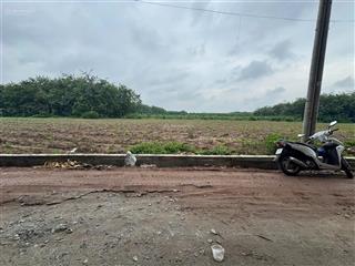 Anh lợi gửi bán 1080m2 đất vườn, kế bên kcn đang hoạt động, đường oto 10m, điện 3pha, giá 550tr