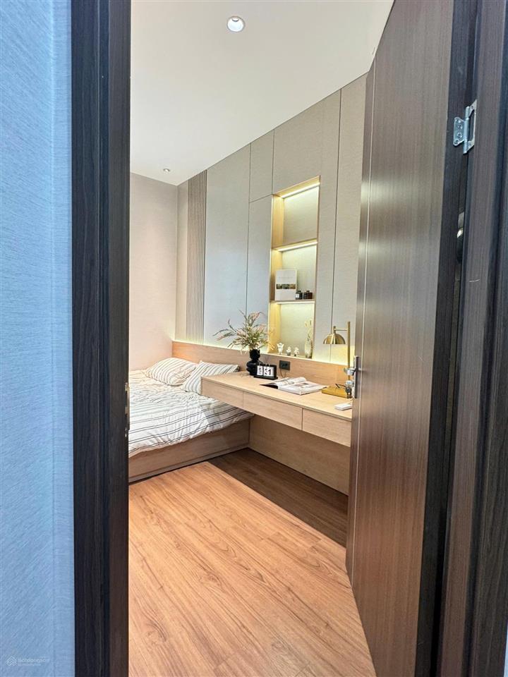 Gia đình tôi chuyển theo con đi học nên bán 3pn tại ecolife tố hữu giá 6.7 tỉ.  0364 079 ***