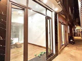 Bán gấp nhà phố khương trung 32m 4 tầng 4 ngủ full nội thất mới đẹp, ngõ nông rộng,gần hồ chỉ 6 tỷ