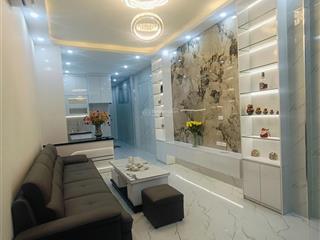 Bán nhà riêng nguyễn phúc lai 40m 5 tầng thang máy mới full đồ,sổ vuông, gần công viên hồ chỉ 13 tỷ