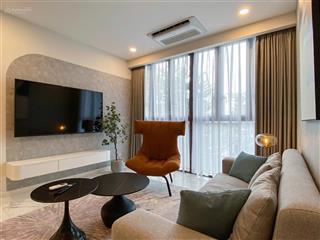 Cho thuê 3pn sân vườn rộng  full nội thất  chỉ 2000$/ tháng tại the galleria  metropole