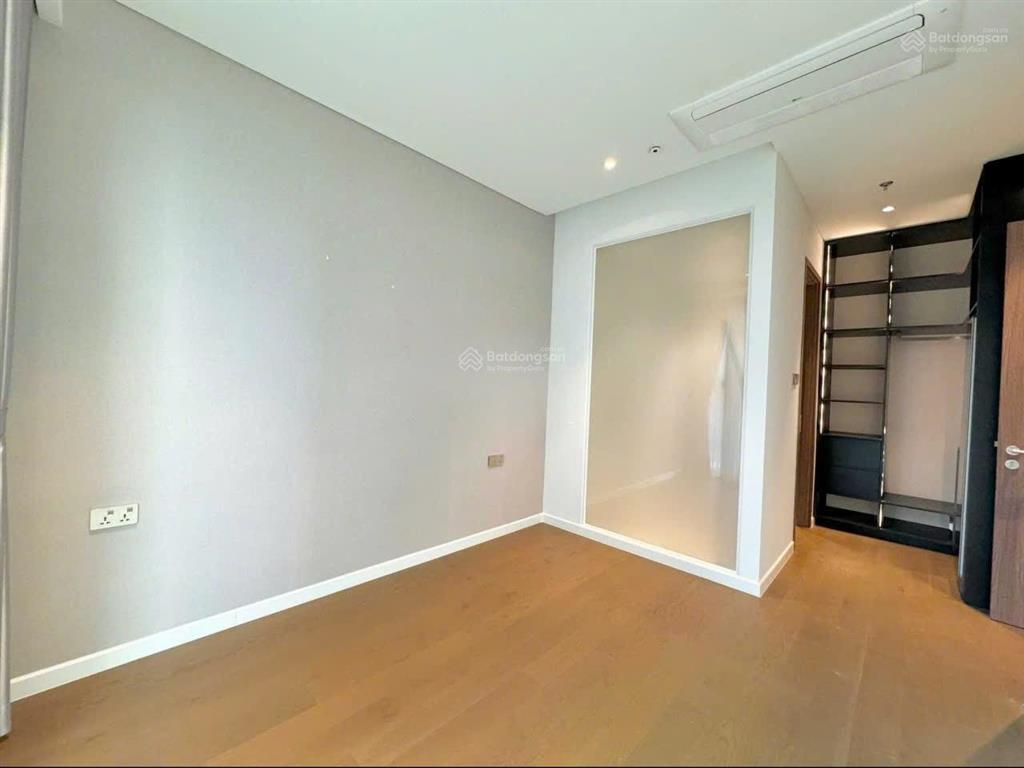 The crest  metropole bán nhanh căn 2pn  ntcb  giá 19 tỷ all in  view nội khu