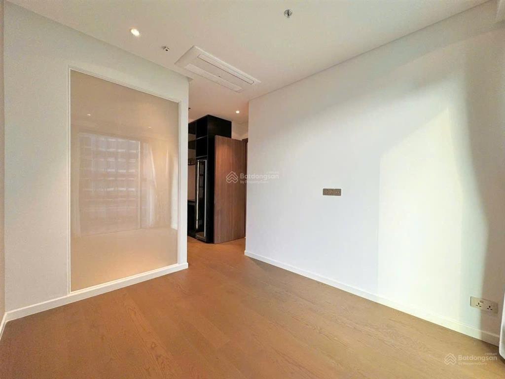 The crest  metropole bán nhanh căn 2pn  ntcb  giá 19 tỷ all in  view nội khu