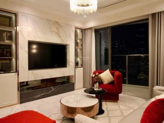 The opera  metropole bán căn hộ 2pn ban công lớn  view sông  hồ bơi & cầu bason