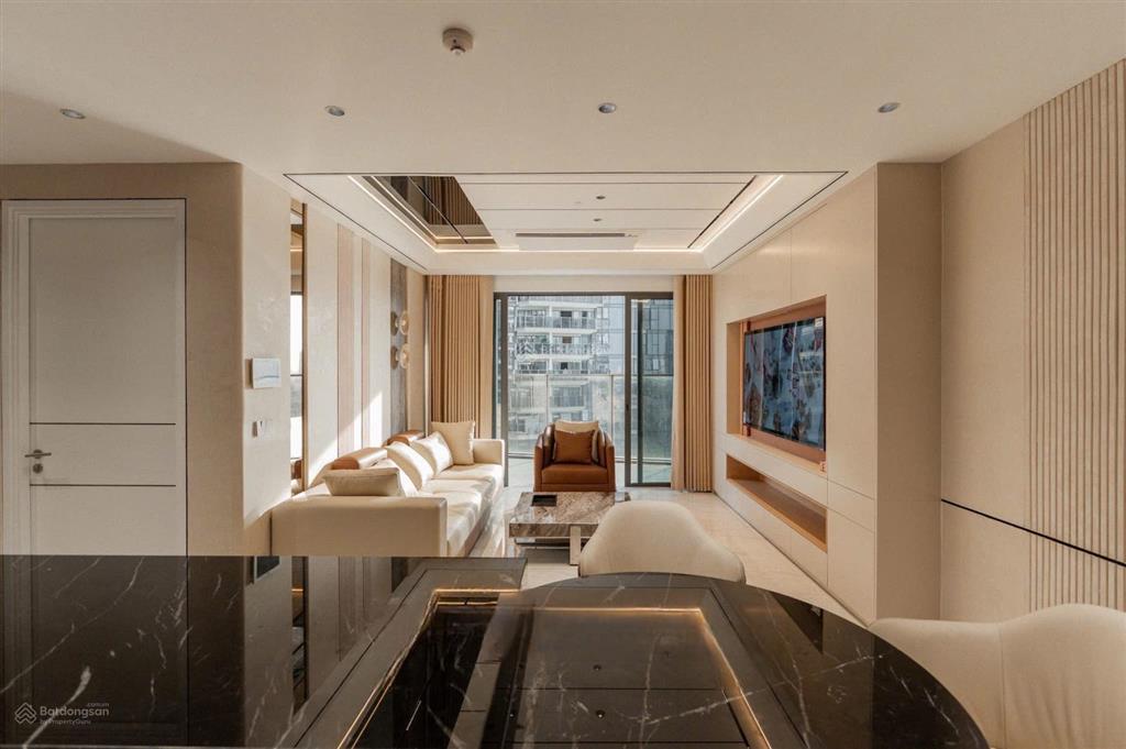 The opera  metropole bán căn hộ 2pn diện tích lớn view quận 1