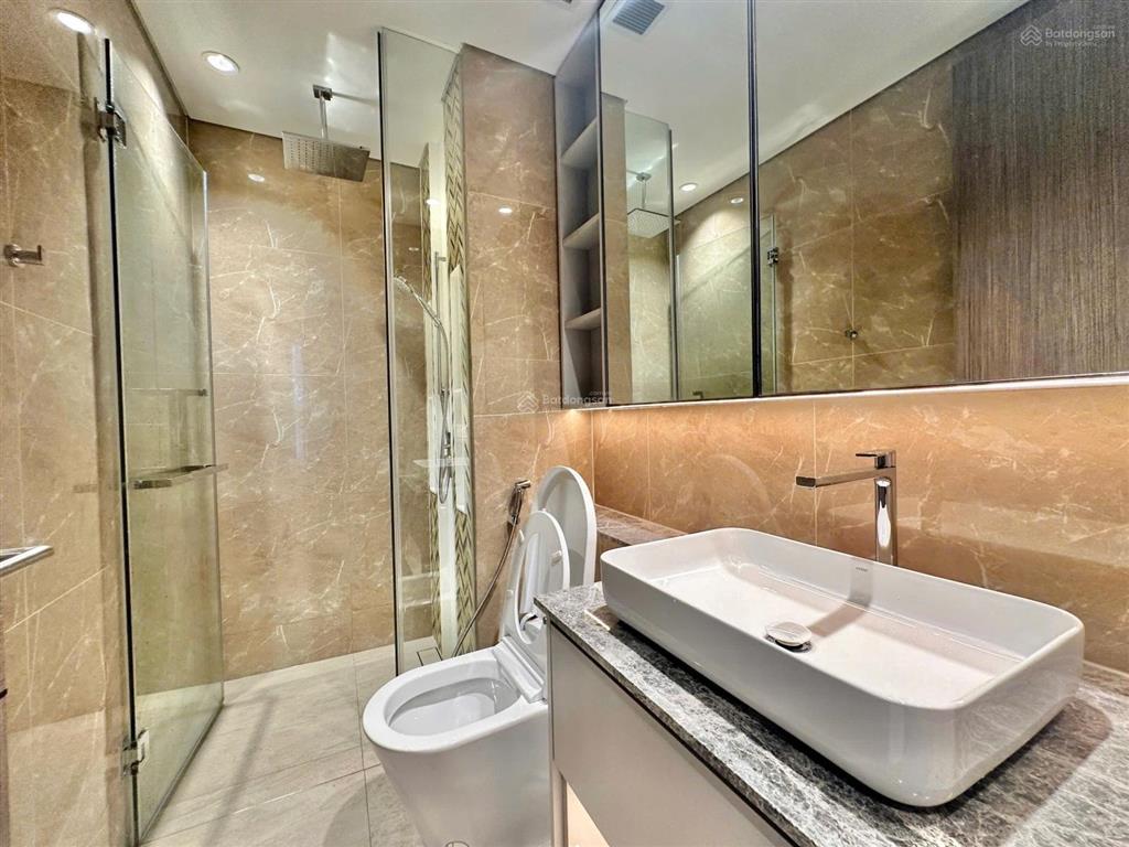 The opera bán căn hộ 2pn  giá 24.5 tỷ all in  tầng cao, view sông & cầu ba son