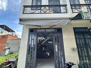 Chính chủ bán căn 410tr 1 sẹc nguyễn văn bứa hóc môn, dt 4x10 trệt lầu gần điện máy xanh hóc môn